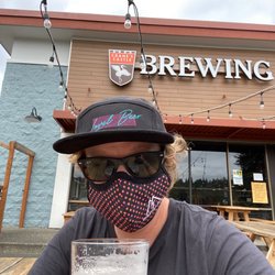Crane's Castle Brewing - Patio seating and a hoppy IPA