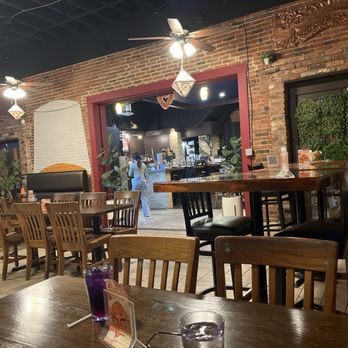 Charming Elephant - My lady and the waitress - Laotian Near Me - Baltimore, Maryland Charming Elephant - My lady and the waitress - Laotian Near Me - Baltimore, Maryland