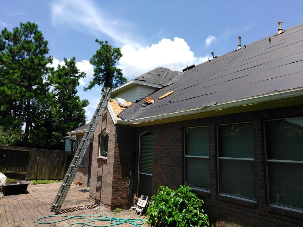 Slide of Stades Roofing