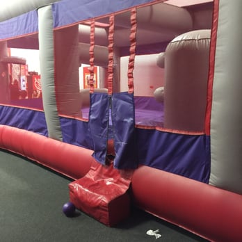 BounceU Orange - Dodgeball ring - Kids Activities Near Me - Orange, California