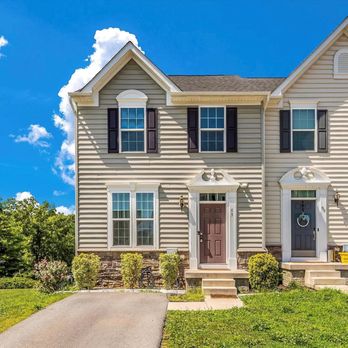 Vimi Walker, Martinsburg WV Realtor / Salesperson - Real Estate Agents Near Me - Martinsburg, West Virginia Vimi Walker, Martinsburg WV Realtor / Salesperson - Real Estate Agents Near Me - Martinsburg, West Virginia
