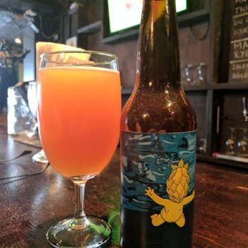 Madueño Brewing Co. - My wife had the trippel...It was damn hoppy! - Beer Bar Near Me - Tijuana, BCN