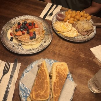 Cafecito - Tres Leches Pancakes, Cuban sandwich, and steak and eggs breakfast - Cuban Near Me - Chicago, Illinois Cafecito - Tres Leches Pancakes, Cuban sandwich, and steak and eggs breakfast - Cuban Near Me - Chicago, Illinois