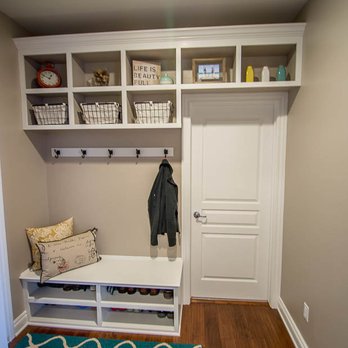 KnR Home Maintenance - Mudroom bench/storage - Painters Near Me KnR Home Maintenance - Mudroom bench/storage - Painters Near Me