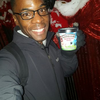 Edgewater Neighborhood - Got my Ben & Jerry's : ) - Local Flavor Near Me