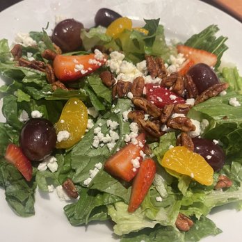 LongHorn Steakhouse - Strawberry & Pecan Salad (side) - Steakhouses Near Me - Saint George, Utah