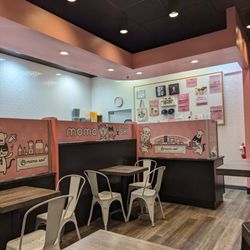 Momo Ashi Cafe