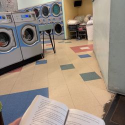 Starbrite Laundromat And Cleaners