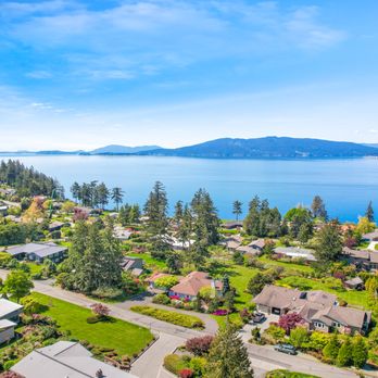 Michelle Harrington - Compass - Real Estate Agents Near Me - Bellingham, Washington Michelle Harrington - Compass - Real Estate Agents Near Me - Bellingham, Washington