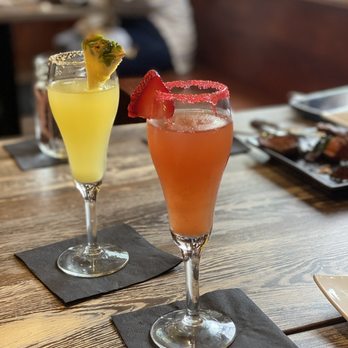 Yaz's Table - Mimosas - Breakfast & Brunch Near Me - Abington, Massachusetts Yaz's Table - Mimosas - Breakfast & Brunch Near Me - Abington, Massachusetts