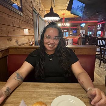 Logan's Roadhouse - Steakhouses Near Me - McAllen, Texas