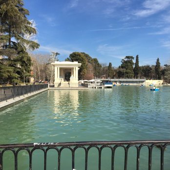 Estanque Grande del Buen Retiro - Parks Near Me - Madrid, M