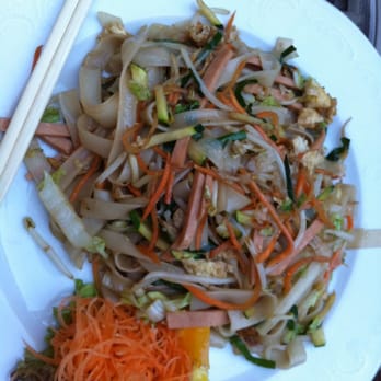 Xus Cooking - Nudeln mit Gemüse und "Fleisch" - Vegan Near Me - Vienna, 9