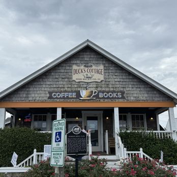 Duck's Cottage Coffee & Books - Outside - Coffee & Tea Near Me - Duck, North Carolina