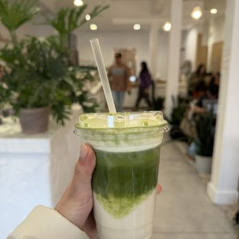 Sojeata - Iced matcha w oat milk and cream top, unsweetened - Bubble Tea Near Me - Fullerton, California Sojeata - Iced matcha w oat milk and cream top, unsweetened - Bubble Tea Near Me - Fullerton, California