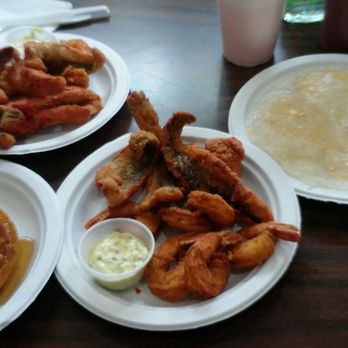 Jimmys On The Go - Seafood combo w/cheese grits & waffles and seafood combo - Seafood Near Me - Bronx, New York Jimmys On The Go - Seafood combo w/cheese grits & waffles and seafood combo - Seafood Near Me - Bronx, New York