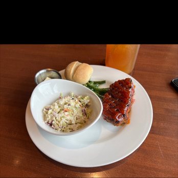 Toast - Meatloaf with slaw and green beans - Burgers Near Me - Lincoln, Nebraska Toast - Meatloaf with slaw and green beans - Burgers Near Me - Lincoln, Nebraska