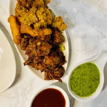 Curry Kitchen an Indian Eatery - Appetizer (pakora) included with Veg Vegetarian and Non-Vegetarian Dinner - Indian Near Me - Lakewood, Colorado
