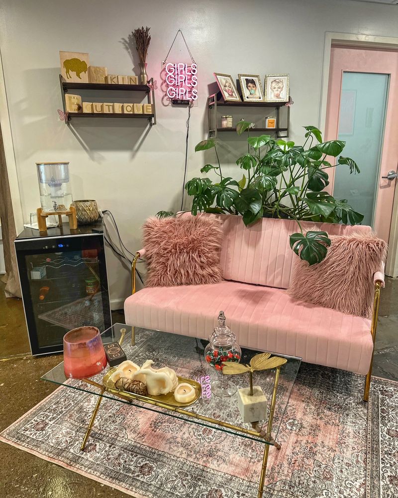 BUFFALO SKIN BOUTIQUE Updated May 2024 15 Photos & 16 Reviews 167