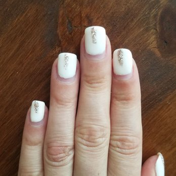 Redondo 7 Nails - Gel manicure lasted a month! - Nail Salons Near Me - Long Beach, California Redondo 7 Nails - Gel manicure lasted a month! - Nail Salons Near Me - Long Beach, California