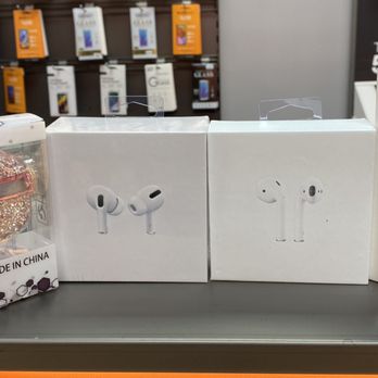 Fix i phones - AirPods - Mobile Phones Near Me - Milwaukee, Wisconsin Fix i phones - AirPods - Mobile Phones Near Me - Milwaukee, Wisconsin