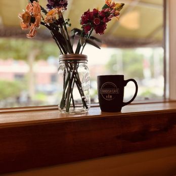 Standish Cafe - Lego flowers decorate the window sills and tables at Standish Cafe. - Breakfast & Brunch Near Me - Minneapolis, Minnesota Standish Cafe - Lego flowers decorate the window sills and tables at Standish Cafe. - Breakfast & Brunch Near Me - Minneapolis, Minnesota