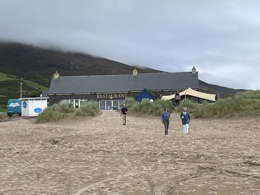 Sammy's Restaurant and Beach Bar by null