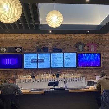 JUXT Taphouse - Beer Bar Near Me - Bellingham, Washington