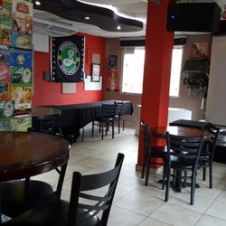 Lola's Cafe