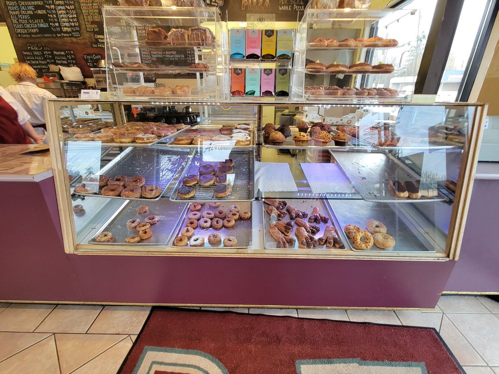 Perks Donuts & Restaurant Logo