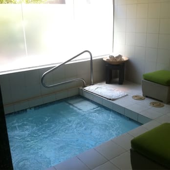 Sanctuary Spa - Ladies locker room - Massage Near Me - Paradise Valley, Arizona