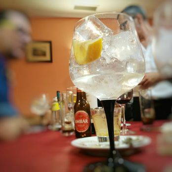 Venecia - Gran cena, grandes amigos, momentos increíbles. Bar Venecia. #Zaragoza - Bars Near Me - Zaragoza, Z