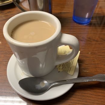 Flo's Coffee Shop - Coffee - Diners Near Me - El Monte, California