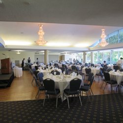 East Ridge Country Club - Airy comfortable banquet room