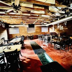 Pizzeria At The Point - Family Dining