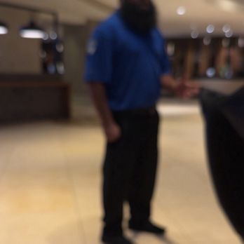 Hilton Austin - Crazy guard - Hotels Near Me - Austin, Texas