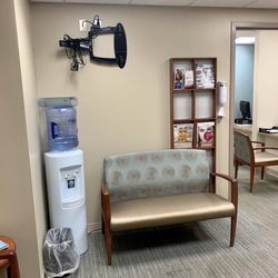 Beaumont Medical Center - Rochester Hills - Waiting area.