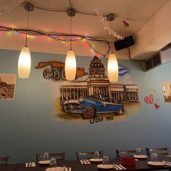Mojito & Margarita - Inside - Cuban Near Me - Montreal, Quebec