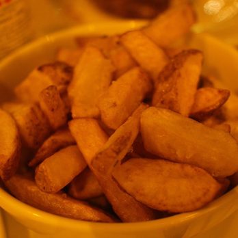 Trocadero Restaurant - fries - Steakhouses Near Me - Dublin, D