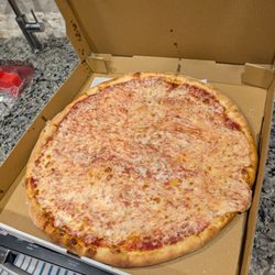 Enea's Pizzeria - Spectacular pie, dont mind the cheese shift from sitting on the recliner passenger seat bottom on the way homw