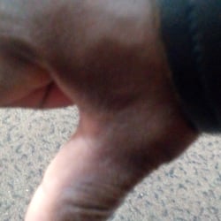 Yellow Cab - A biiiig thumbs down! Id use both hands but I have to hold the phone