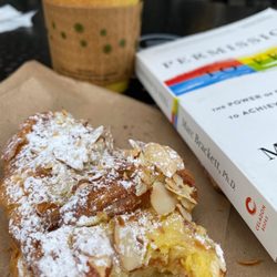 Kean Coffee Artisan Roasters - Almond croissant (7/10)