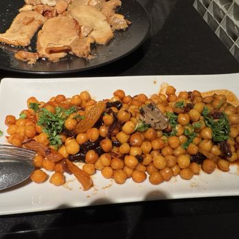 Vinodiario - Garbanzos sweet and delicious - Tapas Bars Near Me - Salamanca, SA Vinodiario - Garbanzos sweet and delicious - Tapas Bars Near Me - Salamanca, SA