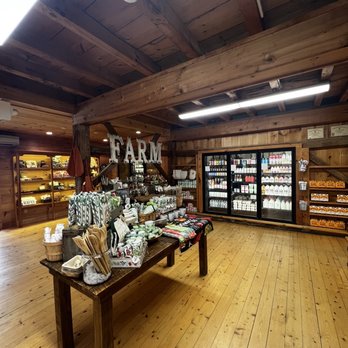 Cider Hill Farm - Inside Store - Pick Your Own Farms Near Me - Amesbury, Massachusetts Cider Hill Farm - Inside Store - Pick Your Own Farms Near Me - Amesbury, Massachusetts