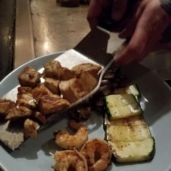 Tokyo Wako - Veggies with chicken & shrimp - Japanese Near Me - Ontario, California Tokyo Wako - Veggies with chicken & shrimp - Japanese Near Me - Ontario, California