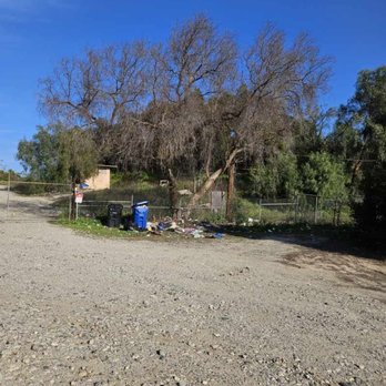 Oak Park - Trash - RV Parks Near Me - Simi Valley, California