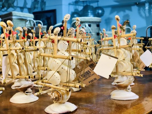 Balikbayan Handicrafts by null