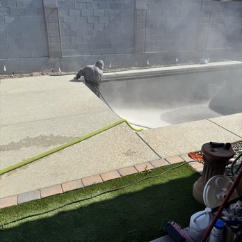 Bullfrog Pool Tile Cleaning - Getting the job done - Pool Cleaners Near Me - Peoria, Arizona
