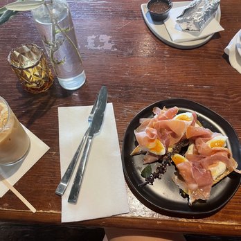 Fount Board and Table - Coffee & Tea Near Me - Dallas, Texas