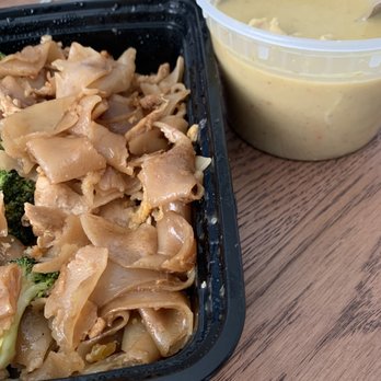 Sutha Thai Kitchen - Thai Near Me - Tustin, California Sutha Thai Kitchen - Thai Near Me - Tustin, California